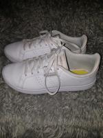 Adidas Sneaker, Sportschuhe, Turnschuhe, Gr. 39 Brandenburg - Bestensee Vorschau