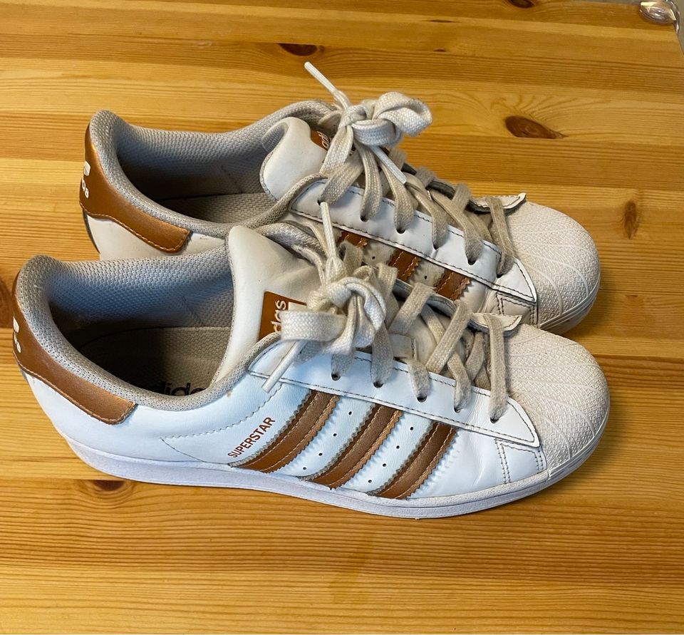 Sneaker Adidas Originals in Winnenden