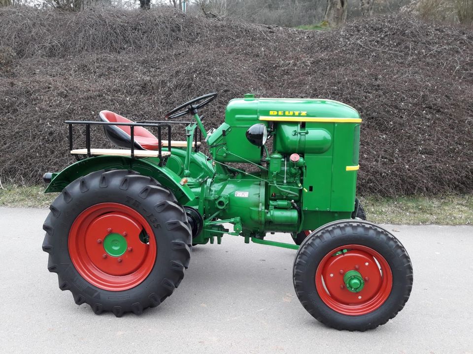 Suche Traktor Schlepper Oldtimertraktor in Mettlach