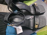 TOMMY HILFIGER DAMEN SANDALEN GR.36 Frankfurt am Main - Bockenheim Vorschau