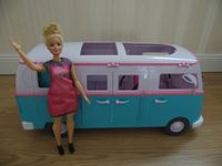 Barbie Camper VW Bus mit Barbie  Mädchen Geschenk Wandsbek - Hamburg Sasel Vorschau