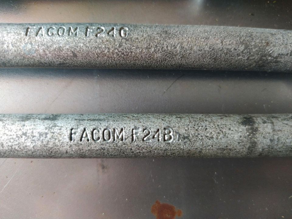 Facom F24B, F24C, T152, MOT 253 in Ertingen