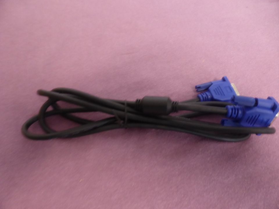 VGA Monitorkabel Stecker Blau Kabel 1,8m lang AWM E239426-C in Albbruck