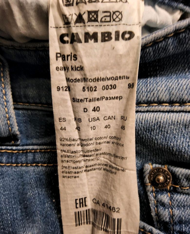 Jeans Damen Cambio Paris easy kick D 40 in Reutlingen