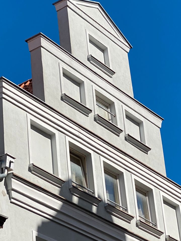 MEHRFAMILIENHAUS INKL. GEWERBEEINHEIT IN ABSOLUTER BESTLAGE in Stralsund