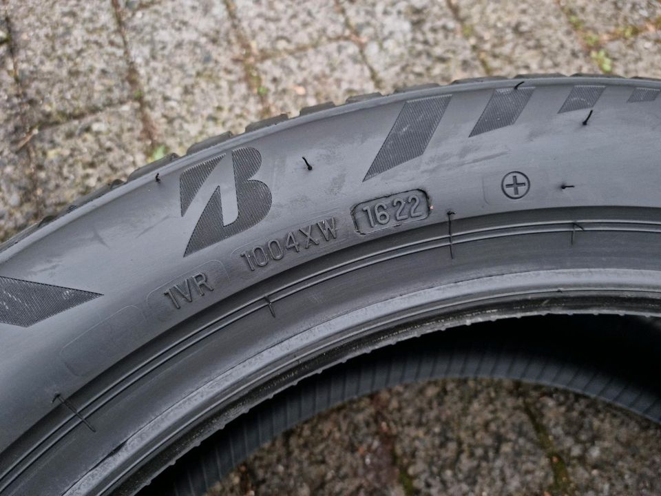 4x Neu Allwetterreifen 215/50/19/93T Bridgestone Dot 2022 in Dortmund