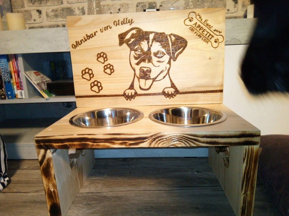 Holz Futterbar für kleine Hunde Branding in Borken