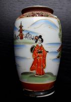 Japanische handbemalte Porzellan - Vase Geisha Dithmarschen - Brunsbuettel Vorschau