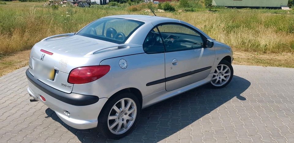 Peugeot 206CC in Lauchhammer