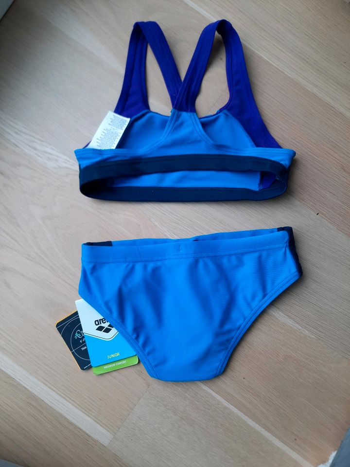 Neuer Bikini Mädchen Gr 128 von Arena in blau in Berlin