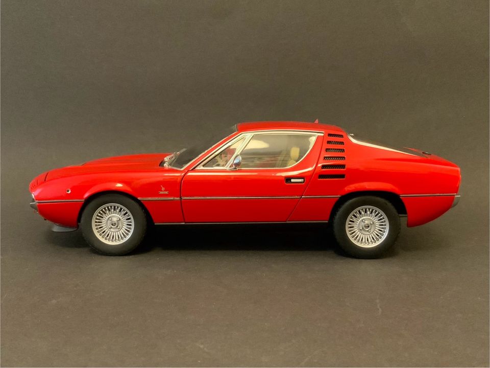 Alfa Romeo Montreal von Autoart in 1:18 in Essen