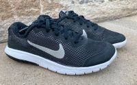 Sportschuhe Nike Gr. 36,5 Nordrhein-Westfalen - Reichshof Vorschau