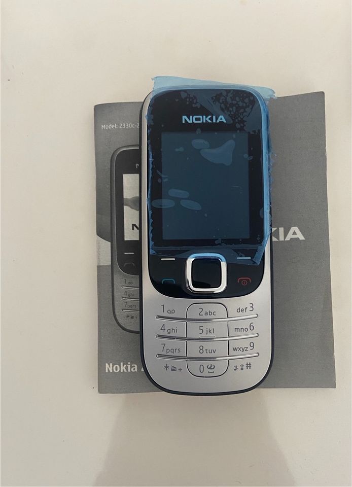 Nokia 2330 Classic Neu mit Zubehör in Essen