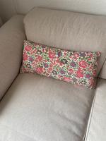 Kissen floral Blumen gemustert bunt rosa blau grün 60x27 cm Innenstadt - Köln Altstadt Vorschau