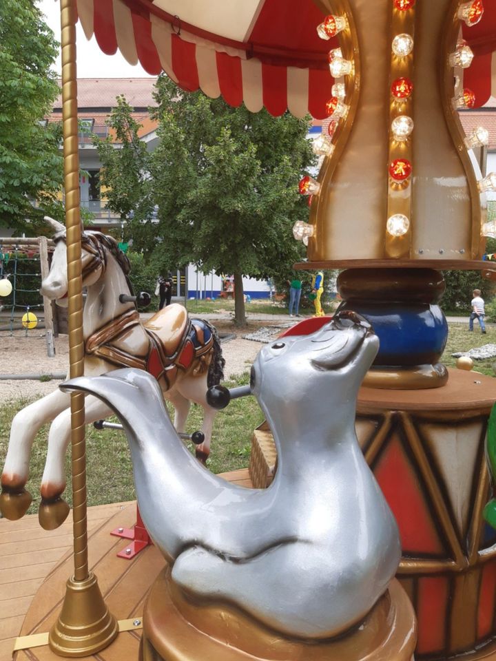 KINDEREISENBAHN - KINDERKARUSSELL - CREPES - FOODTRUCK,MIETEN in Halle