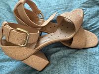 Valentino Red Sandalen Blockabsatz 40 Glitzer NEU Rosé Gold Bayern - Landsberg (Lech) Vorschau