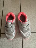 Reebok Sneaker Turnschuhe Mädchen grau pink Größe 25,5 Nordrhein-Westfalen - Stolberg (Rhld) Vorschau