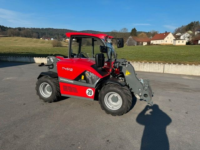 Weidemann T 4512 Großer Motor Luftsitz in Tiefenbach Oberpf