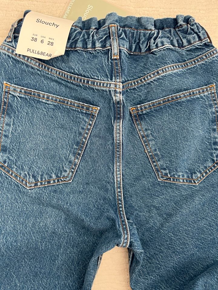 Mom Jeans von Pull&Bear NEU mit Etikett in Augsburg
