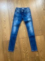 LTB Jeans "JULITA" Größe 29/32 Nordrhein-Westfalen - Olpe Vorschau