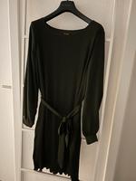 Damen Kleid mit feinen Plisseefalten von More&More Aubing-Lochhausen-Langwied - Aubing Vorschau