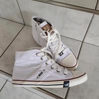 Mustang Canvas-Sneaker High Gr.38 weiß NEU Baden-Württemberg - Loffenau Vorschau