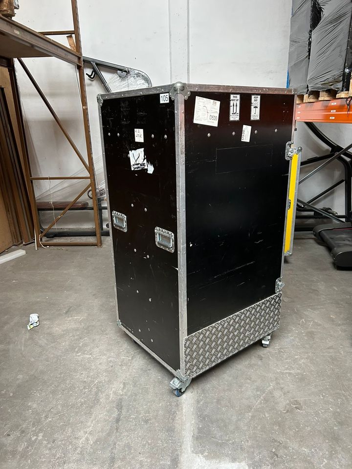 Flightcase Rollkoffer in Dreieich