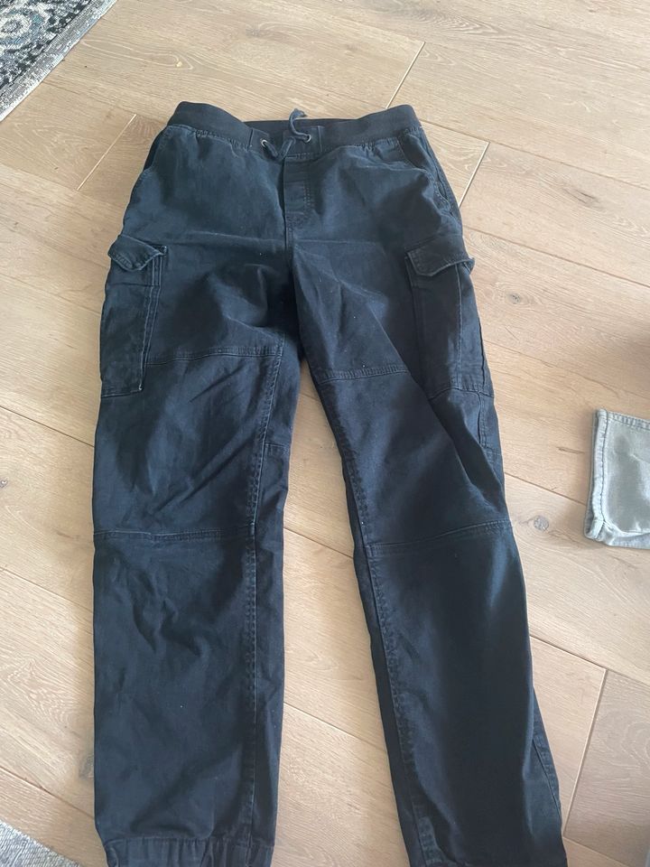 H&M Jungen Hosen / Hemden Gr 158 in Dortmund