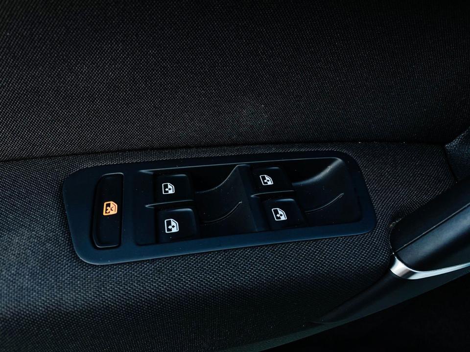 Volkswagen Golf Sportsvan #1.HAND#TÜV#SCHECKHEFT#IQ.DRIVE! in Liederbach