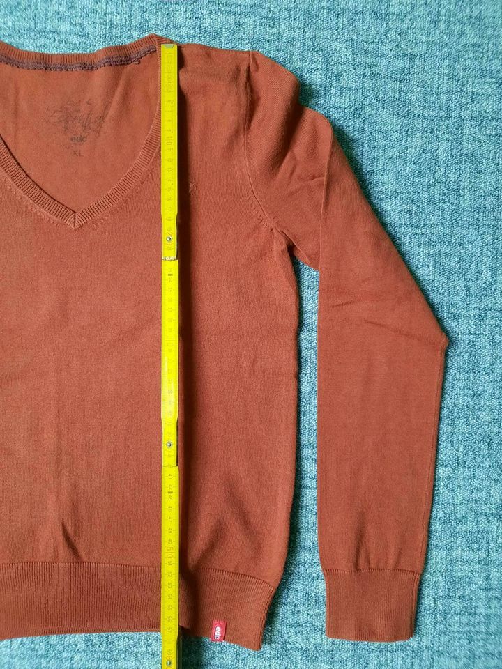 Esprit Pullover in rotbraun in Gr. XL in Gartz (Oder)