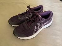 Asics Laufschuhe Runningschuhe Gr.36 Bayern - Burgkunstadt Vorschau