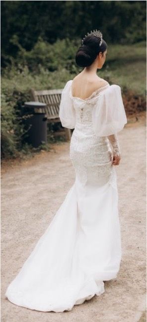 Brautkleid mit abnehmbare Schleppe in Hückelhoven