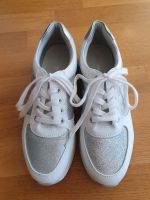 Weiß  silberne Schuhe, Gr  40 Herzogtum Lauenburg - Schwarzenbek Vorschau