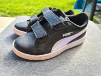 Puma Smash V2 Holo PS Sneaker Turnschuhe Schuhe Größe 32 Kr. München - Taufkirchen Vorschau