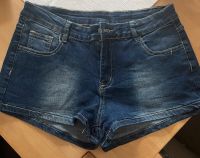 Schein  Shorts mit Taschen elastisch  Grösse L Schleswig-Holstein - Reinbek Vorschau
