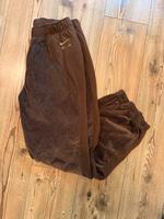Nike Cordhose M Größe Brandenburg - Stahnsdorf Vorschau