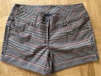 Kurzer Wollshort von Colours, hellbraun kariert, Gr 36 Hessen - Kassel Vorschau