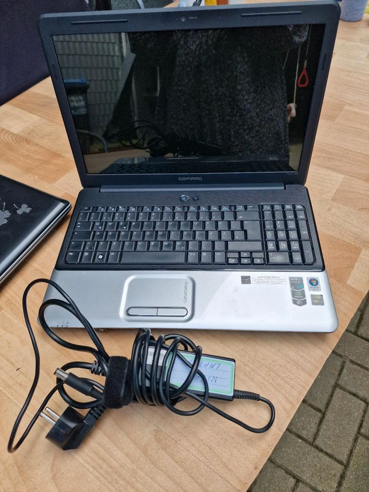 Laptop mit Windows 10 in Braunschweig