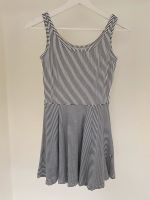 ❗️NEU❗️H&M Mädchen Sommerkleid gestreift Gr. 146/152 Baden-Württemberg - Waldenbuch Vorschau