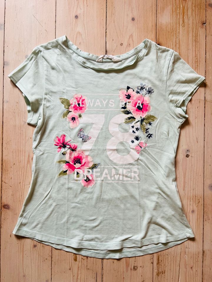 WIE NEU H&M T-Shirt 158 / 164 Mädchen Blumen Türkis Pastell in Barntrup