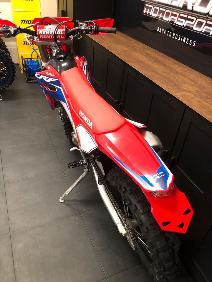 HONDA CRE F300 RX RED MOTO ENDURO NEU! MIT BRIEF! in Eicklingen