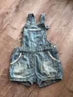 Short Latzhose kurze Hose Jeans Größe 74 Baden-Württemberg - Fellbach Vorschau