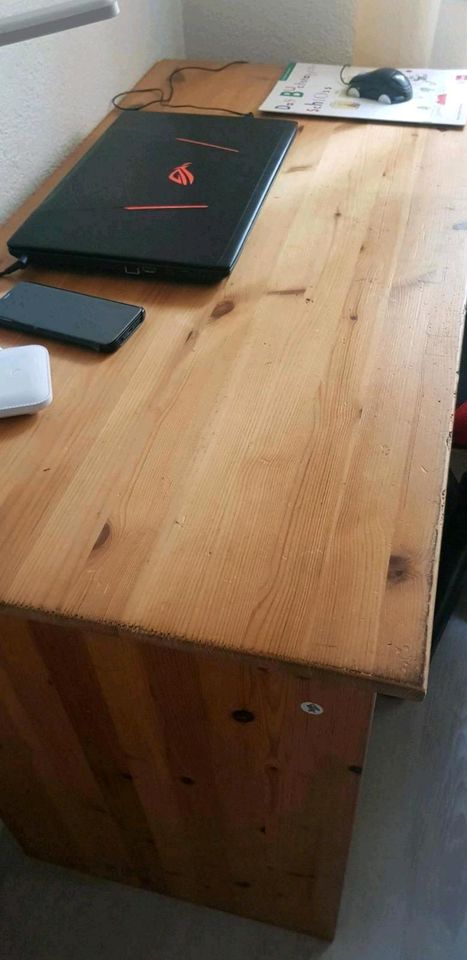 Schreibtisch aus Holz 55×110 in Heilbronn
