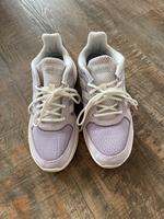 Adidas Sneaker neuwertig Gr 39,5 Flieder Bielefeld - Stieghorst Vorschau