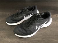 NIKE Downshifter Sneaker Gr. 38 Halbschuhe Laufschuhe Schwarz Niedersachsen - Damme Vorschau