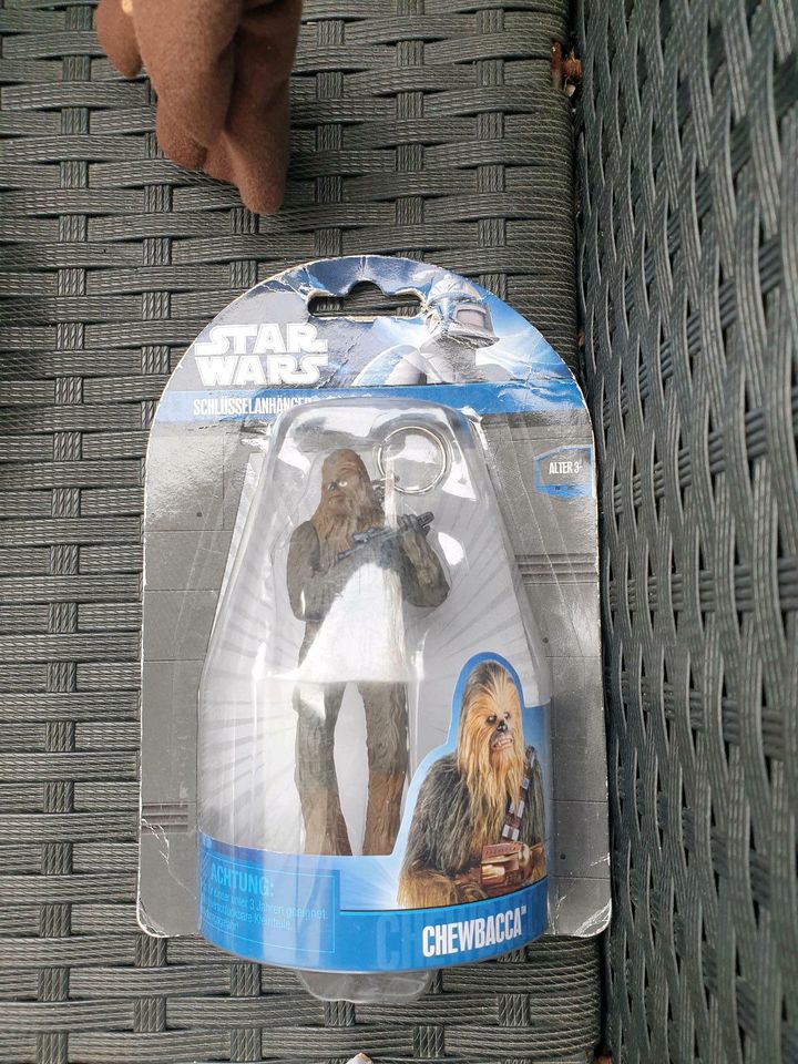 STAR WARS Millennium Falke Tassen Figuren Kenner Hasbro Disney uv in Essen