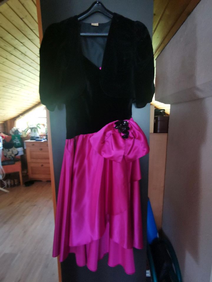 Abendkleid in schwarz und pink in Delmenhorst
