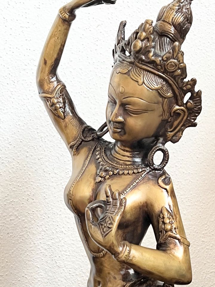 Buddha Maya Devi (Buddhas Mutter) Bronze/Messing 53cm in Neufahrn