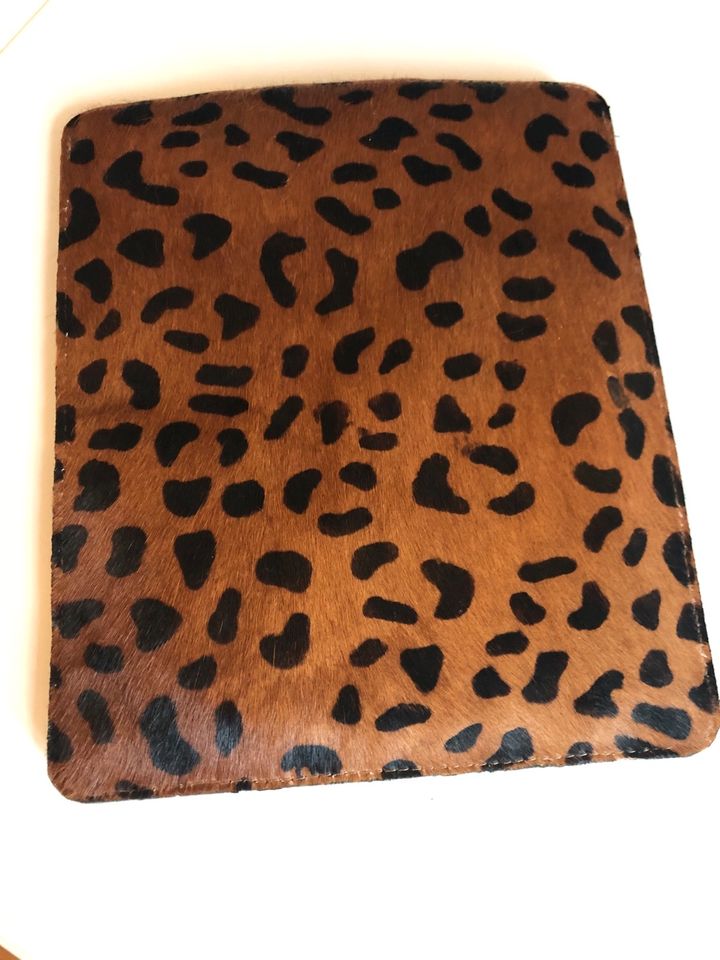 ipad Tasche Cover Hülle Kuhfell Leopardprint in Hannover