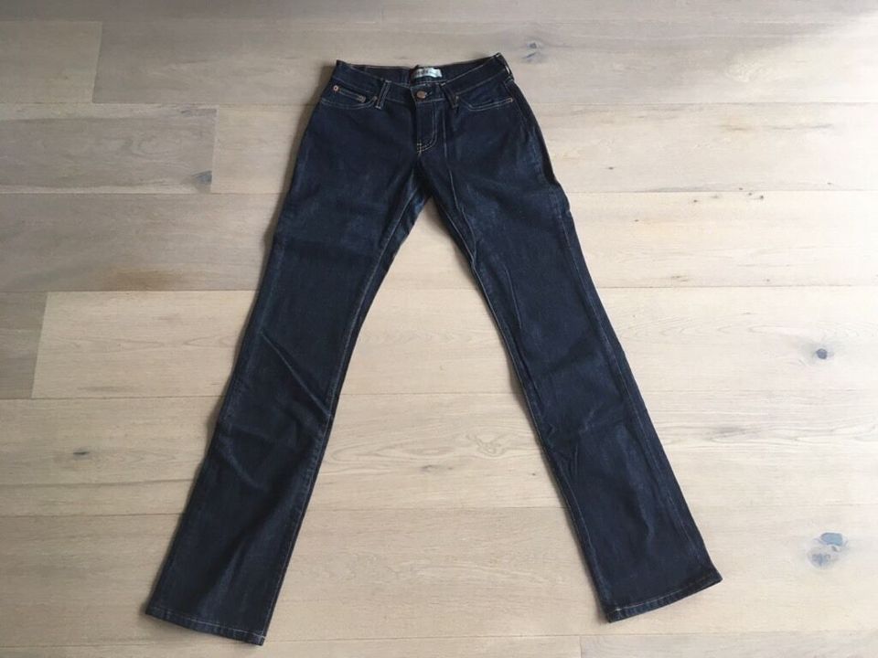 NEU//LEVI'S//❤️ dunkelblaue Jeans 10528 Straight in W27/ L32❤ in Berlin -  Wilmersdorf | eBay Kleinanzeigen ist jetzt Kleinanzeigen